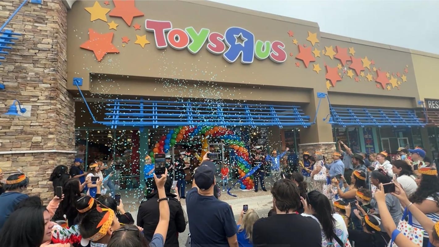 Toys "R" Us Plans 120 New U.S. Stores